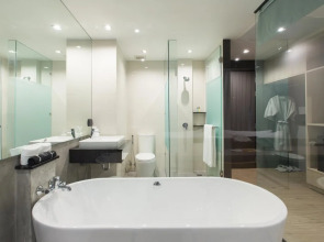 Maya Phuket Airport Hotel