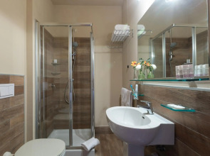 Отель Loano 2 Village