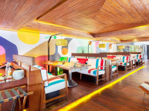 Double-Six Luxury Hotel