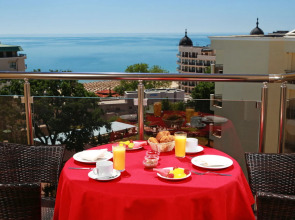 Apart Hotel Golden Line