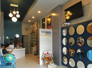 The Moon Hostel Hua Hin