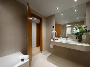 Exe Rey Don Jaime Hotel