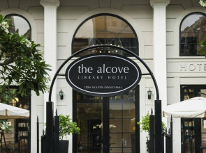 The Alcove Library Hotel