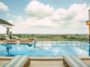 Отель Crowne Plaza Nairobi Airport, an IHG