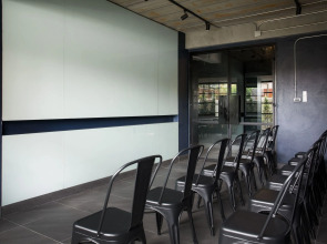 Theorie Hotel Sukhumvit 107 by SLH