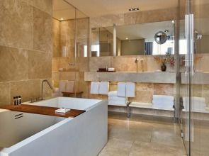 Conservatorium Hotel