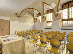 Отель Grand Hotel Cavour