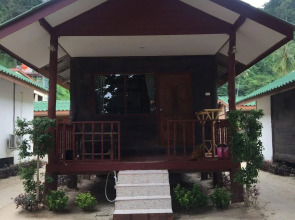 Phi Phi Nice Beach Resort