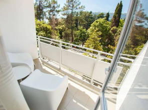 Отель Суббота