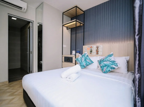 Worldview Grand Hotel