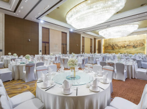 Crowne Plaza Yichang by IHG