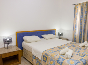 Alecos Hotel Apartments