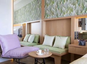 Отель Dolce Athens A tica Riviera