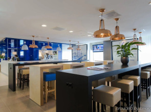 Holiday Inn Express Rotterdam - Central Station by IHG