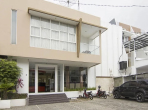 RedDoorz near Universitas Diponegoro