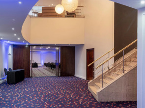 Argenta Tower Hotel & Suites