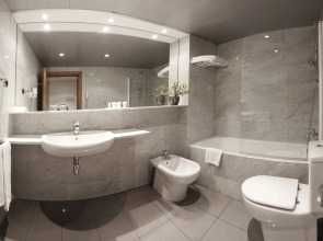 Отель Onix Rambla