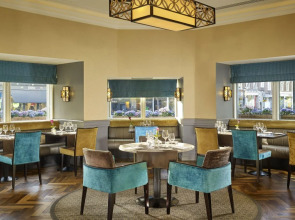 The College Green Hotel Dublin, Autograph Collection