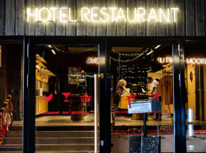 Mob Hotel Paris les Puces