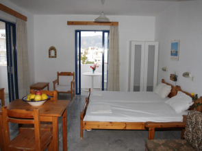 Kaloxenia Apartments