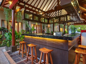 Bali Chaya Hotel Legian