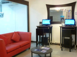 Anya Nana @ Sukhumvit