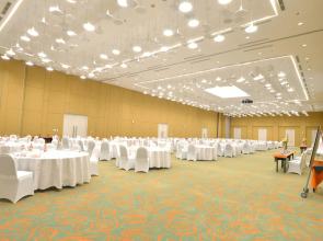 HARRIS Hotel & Conventions Denpasar Bali