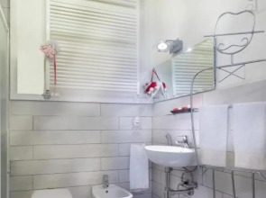 Abbraccio di Romeo e Giulietta