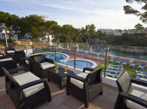 Hotel Cabot Cala Ferrera