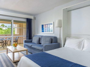 Отель Los Amigos Beach Club