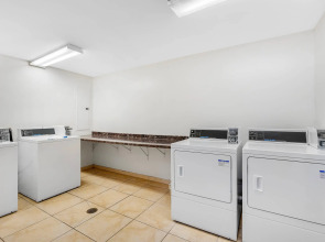 Comfort Inn Cockatoo near LAX Airport