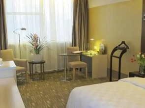 Xin Hua International