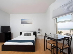 Air Venice on the Beach