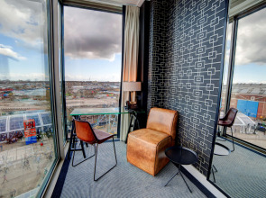 DoubleTree by Hilton Hotel Amsterdam - NDSM Wharf