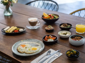 The Savoy Tel-Aviv, Sea Side