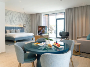 Курорт C Central Resort the Palm