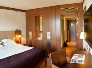 Grand Hotel Champs-Elysees