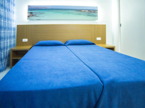 Hotel Club Cala Romaní