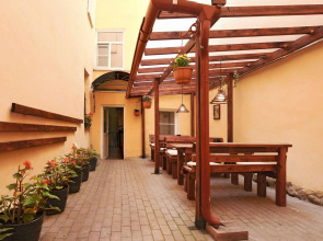 Австрийский дворик - отель