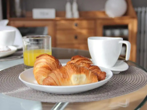 7 Moons Bed & Breakfast