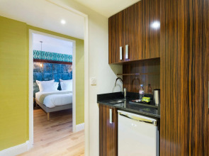 The Jay Hotel by HappyCulture