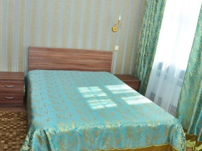 Mini Hotel Uyut on Novgorodskaya 35