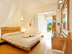 Antigoni Seaside Resort