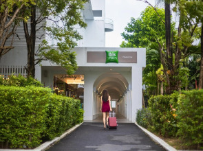 Отель ibis Styles Phuket City Hotel