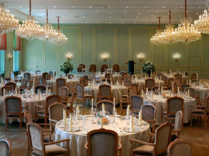 Отель Adlon Kempinski