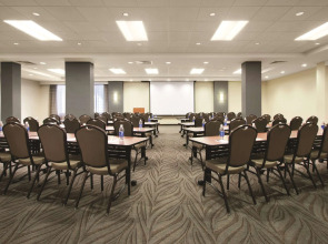 Hyatt Place Waikiki Beach