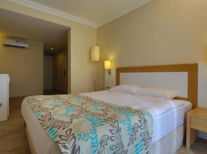 Green Bay Resort & Spa