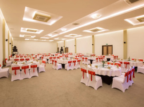 Diamond Bay Resort and Spa