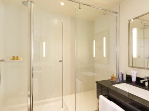 Отель Clarion Paris CDG Airport