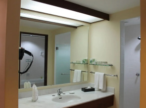 Bayview Beach Resort